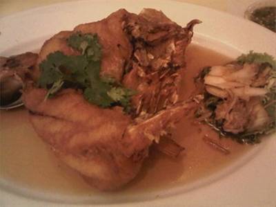 ปลากะพงทอดน้ำปลา ที่ ร้านอาหาร Terrace 61