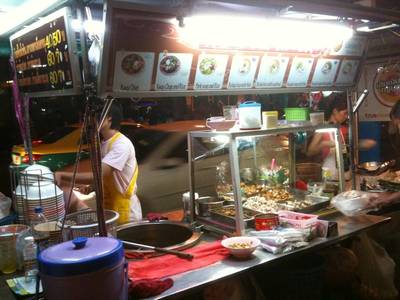 ร้านอาหาร ก๋วยจั๊บสีลม