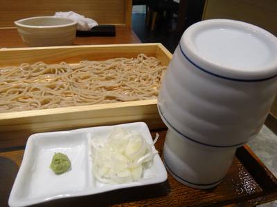 โซบะ และ แจกันใส่น้ำซุป ที่ ร้านอาหาร Ootoya The Mall บางแค