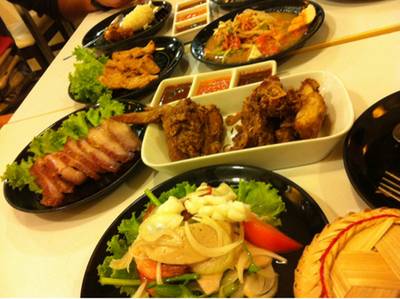 ร้านอาหาร กาต๊าก (พญาไท)