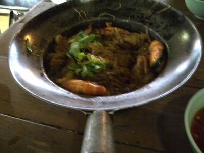 กุ้งอบวุ้นเส้น ที่ ร้านอาหาร S&B หมูกะทะ