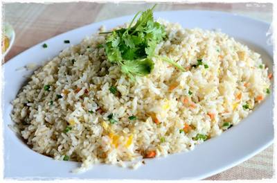 ข้าวผัดปู ที่ ร้านอาหาร อิ่มปลาเผา บางมด พุทธบูชา