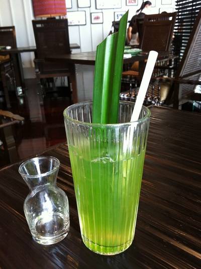 ชาใบเตย ที่ ร้านอาหาร The Erawan Tea Room