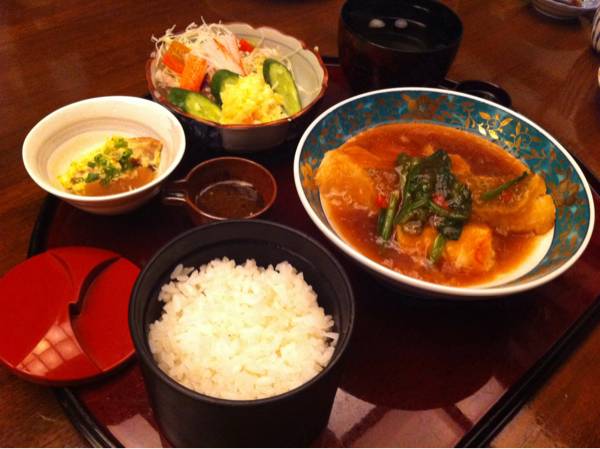ชุดปลาฮามาจิทอดราดซอส ที่ ร้านอาหาร Aoi สีลม ซอย 6