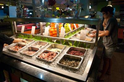 แผงของสด ที่ ร้านอาหาร Family หมูกระทะ