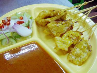 ร้านอาหาร ราดหน้าสูตร 40 ปี