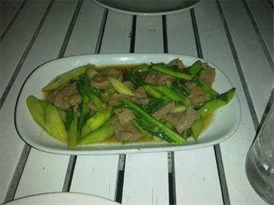 คะน้าหมูน้ำมันหอย ที่ ร้านอาหาร หัวหิน