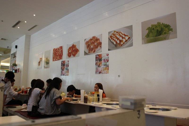 ภายในร้าน ที่ ร้านอาหาร ไจแอนทส์ โฮมรัน
