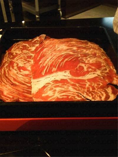 หมูสไลด์ ที่ ร้านอาหาร Evaime Shabu Shabu Siam Discovery Center