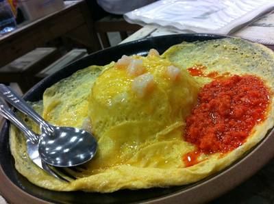 เมนูโปรดผมต้องจานนี้ ข้าวไข่ข้นราดซอสมันกุ้ง !! ที่ ร้านอาหาร ร้านพี่อ้อ