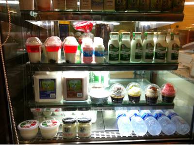 มีนม cow&murrah ค่ะ ที่ ร้านอาหาร moo's bar มีนม cow&murrah ค่ะ ที่ ร้านอาหาร moo's bar