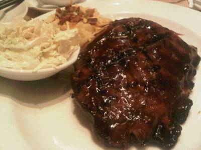 ซี่โครงหมูบาบีคิว ที่ ร้านอาหาร Tony Roma's Siam Paragon