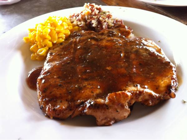 ร้านอาหาร Rex's Steak ปากช่อง