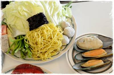 ร้านอาหาร บ้านพลอย ชาบู ชาบู