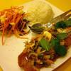 ข้าวปลาทอดยำสมุนไพร อร่อยแซ่บจานด่วน@เชสเตอกริล ที่ ร้านอาหาร Chester's Grill Central World