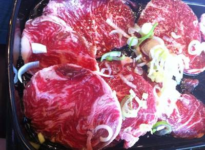 เนื้อส่วนท้อง นุ่มนิ่มละลายในปาก ที่ ร้านอาหาร Elite Grill Bar K-Village