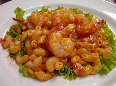 มักกะโรนี้กุ้ง แสนอร่อยอิ่มพอดีจาน ที่ ร้านอาหาร Carrot (แครอท)