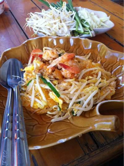 ผัดไทไข่ปูค่ะ ที่ ร้านอาหาร ผัดไทไข่ปู จอมยุทธหญิง
