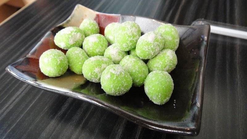 ถั่วรสชาติวาซาบิ ของทานเล่นให้ฟรี ที่ ร้านอาหาร Sushi Masa ราชเทวี