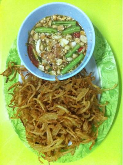 ส้มตำทอด ที่ ร้านอาหาร The Boo ส้มตำทอด ที่ ร้านอาหาร The Boo