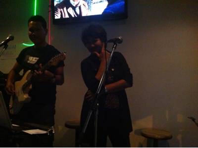 เพ่หนู & นกเอี๊ยง แอนด์เดอะก๊าก ที่ ร้านอาหาร The Boo เพ่หนู & นกเอี๊ยง แอนด์เดอะก๊าก ที่ ร้านอาหาร The Boo