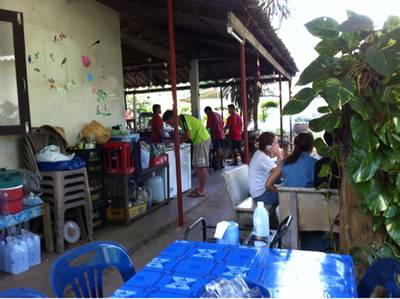ร้านส้มตำเจ๊นกสัตหีบ ที่ ร้านอาหาร เรือนสักประดู่