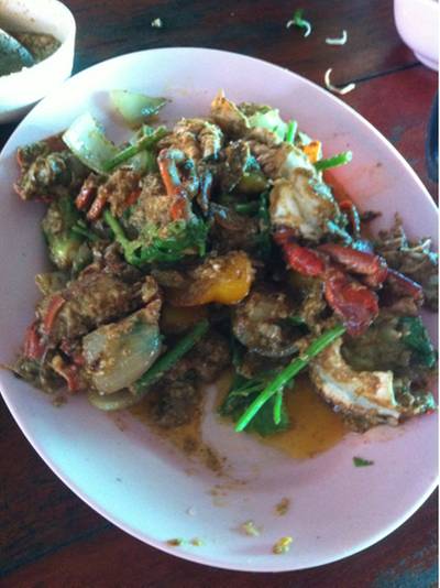 ร้านอาหาร เจ๊น้อง อ่าวยาง