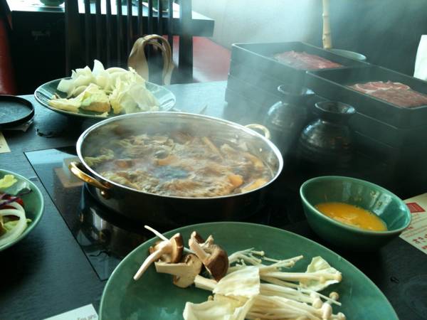 สุกี้ ชาบู สไตล์ญี่ปุ่น ที่ ร้านอาหาร MoMo Paradise Terminal 21