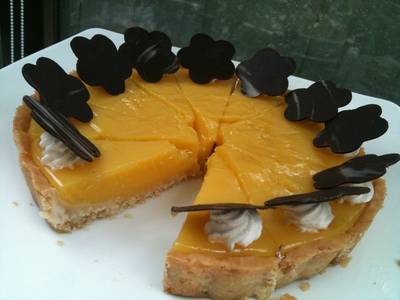 Lemon tart ที่ ร้านอาหาร Maison Chin