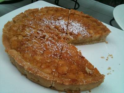Macadamia pie ที่ ร้านอาหาร Maison Chin