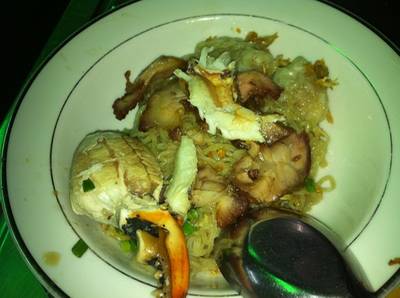 บะหมี่ก้ามปู ที่ ร้านอาหาร สว่าง บะหมี่เกี๊ยวกุ้งก้ามปู