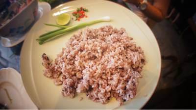 ข้าวอบหนำเลี๊ยบ ที่ ร้านอาหาร It is A CAKE