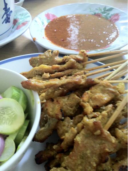 หมูสะเต๊ะ โพธาราม ที่ ร้านอาหาร เจ๊เช็ง หมูสะเต๊ะ โพธาราม