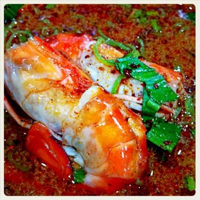 ก๋วยเตี๋ยวต้มยำ หมี่หยกเส้นเหนียวกำลังดี ที่ ร้านอาหาร ร้านพี่อ้อ