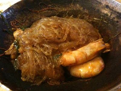 กุ้งอบวุ้นเส้น ที่ ร้านอาหาร ซ้ง โภชนา คลองสาน