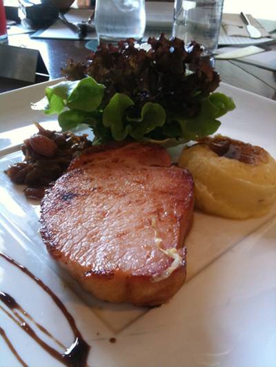 ร้านอาหาร The Smoke House