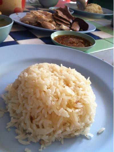 ร้านอาหาร ข้าวมันไก่ดุ๊ยดุ่ย