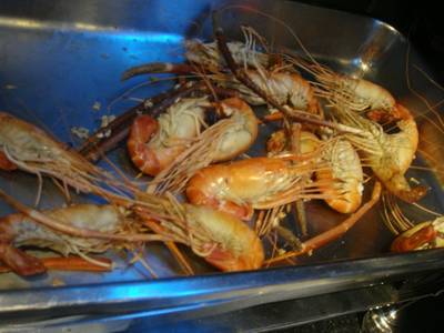 จัดเต็มกับกุ้งตัวโตๆ ที่ ร้านอาหาร Sky Lounge Baiyoke 1