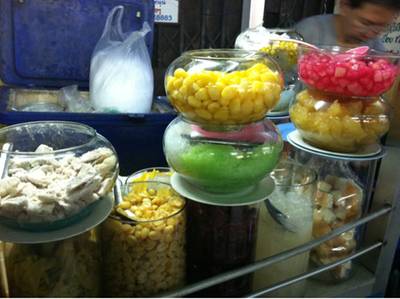 เครื่องตรึม ที่ ร้านอาหาร ก๋วยเตี๋ยวเรือ ลุงประตูน้ำ