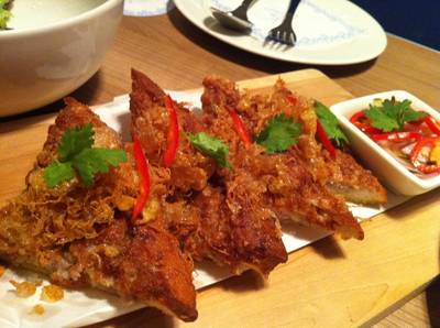 ขนมปังหน้าหมู ที่ ร้านอาหาร Cafe & Etcetera By Kloset