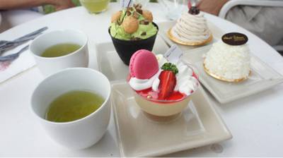 ชาเขียวร้อน 159บาท ที่ ร้านอาหาร Mont Blanc