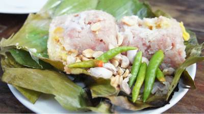 จิ้นส้มหมกไข่ 42บาท ที่ ร้านอาหาร ต๋อง อาหารพื้นเมือง