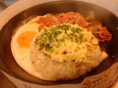 ข้าวเปปเปอร์เนื้อ เพิ่มชีสและไข่^^ ที่ ร้านอาหาร Pepper Lunch Siam Square