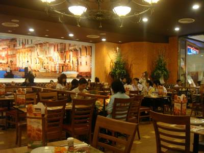 บรรยากาศร้านสวยๆ ที่ ร้านอาหาร The Pizza Company