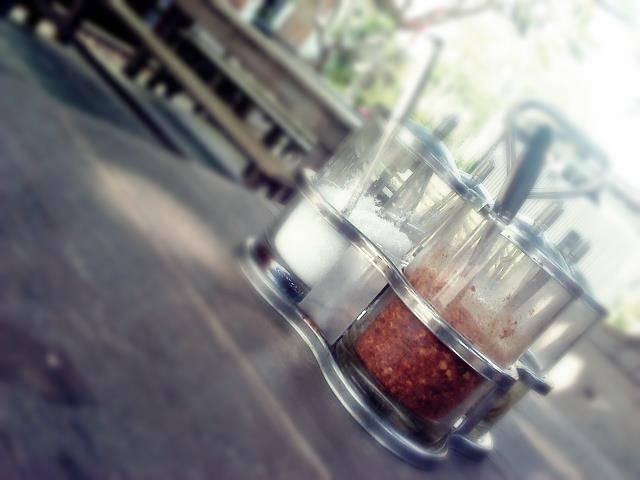 ร้านอาหาร โกดัง