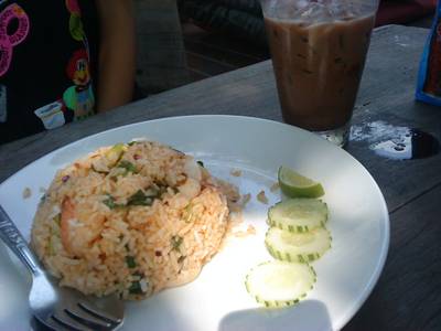 ร้านอาหาร โกดัง
