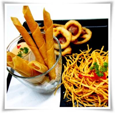สามมันบีกิน ที่ ร้านอาหาร Bee Gin