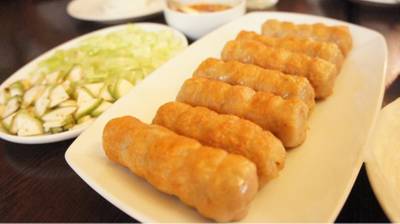 แหนมเนือง 180บาท ที่ ร้านอาหาร V.T. วีที แหนมเนือง เชียงใหม่