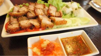 บั๋นฮ๋อย 70บาท ที่ ร้านอาหาร V.T. วีที แหนมเนือง เชียงใหม่