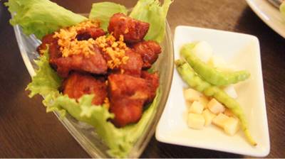 แหนมซี่โครงหมู 65บาท ที่ ร้านอาหาร V.T. วีที แหนมเนือง เชียงใหม่